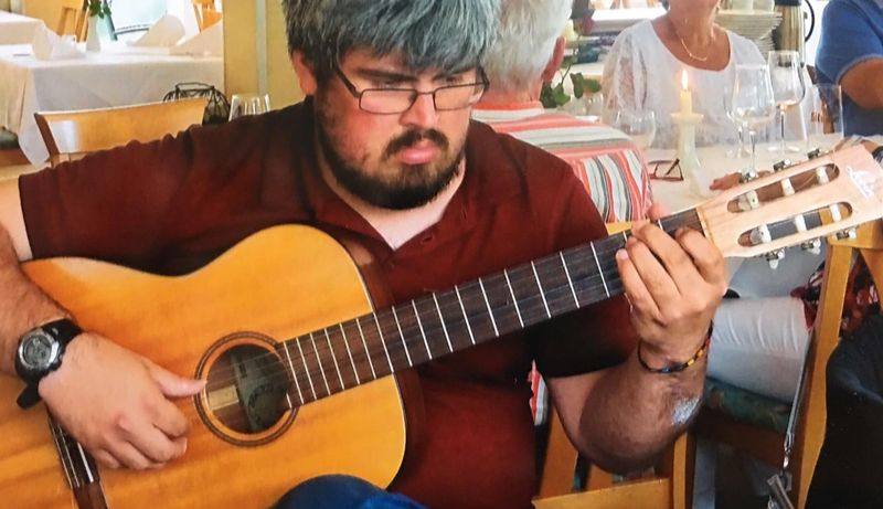 Manuel Egler - er trug u.a. "Sevilla" von Isaac Albéniz vor manuel