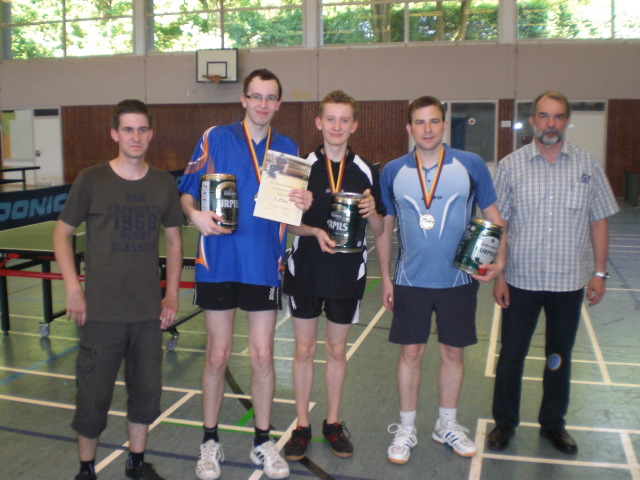 Turniersieger der B-Klasse: Niclas, Alex und Stefan Turniersieger der B-Klasse: Niclas, Alex und Stefan